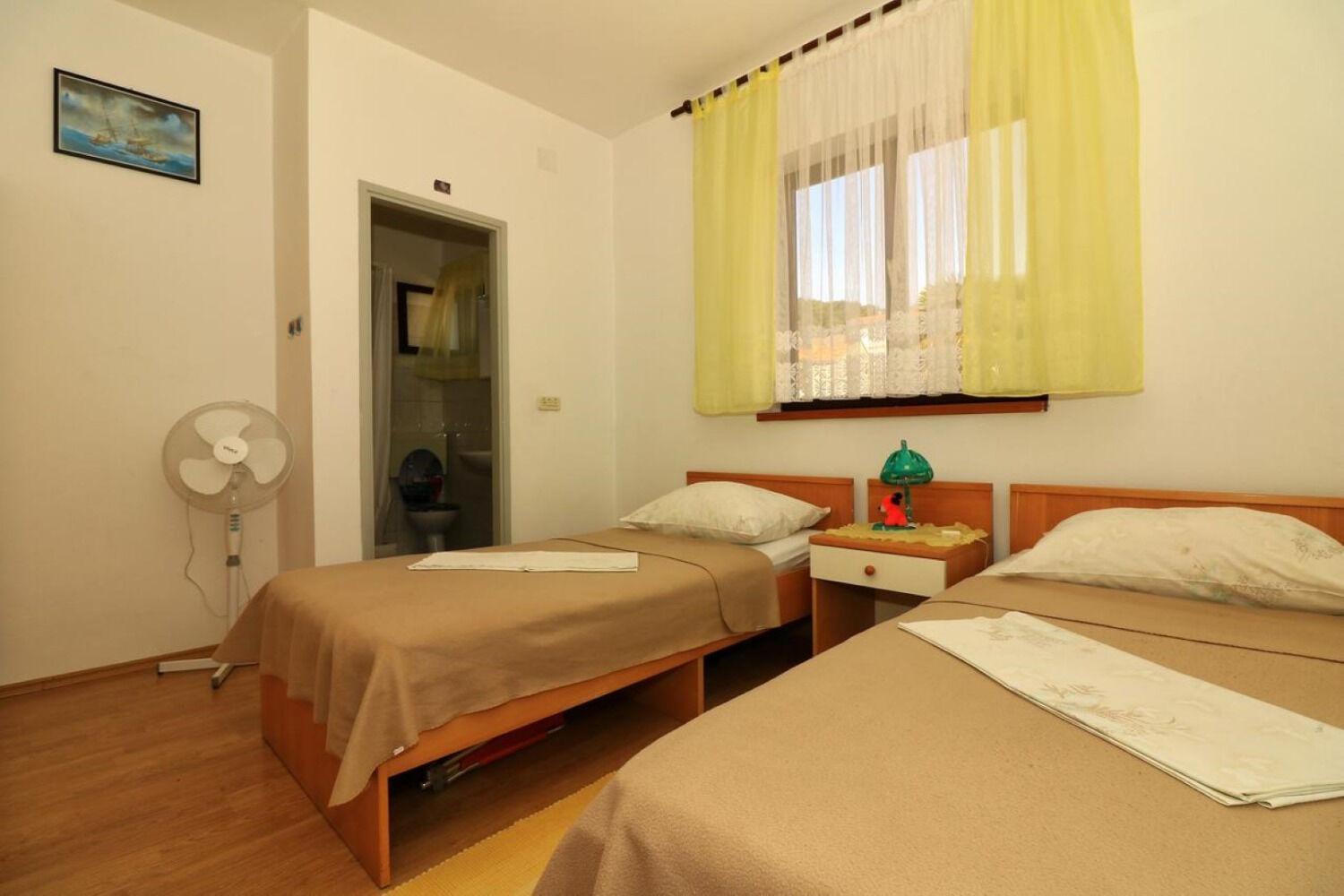 Apartments Slavica - Free Parking Йезера Екстериор снимка